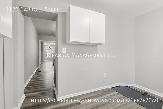 Foto del edificio - Fully Renovated & Fenced Backyard!