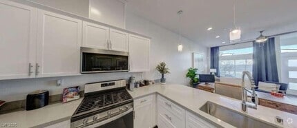 Building Photo - 10109 Serenity Star Wy