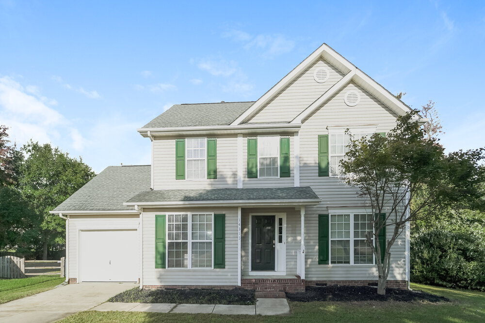 Foto principal - 14313 Blue Grass Dr