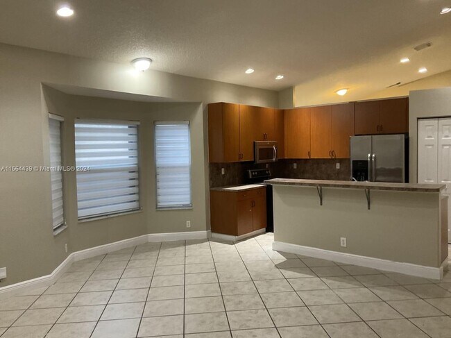 Foto del edificio - 3840 SW 53rd Ct