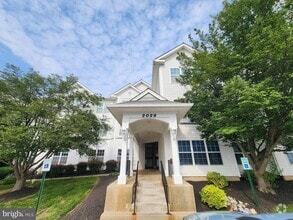 Building Photo - 2029 Windsong Dr