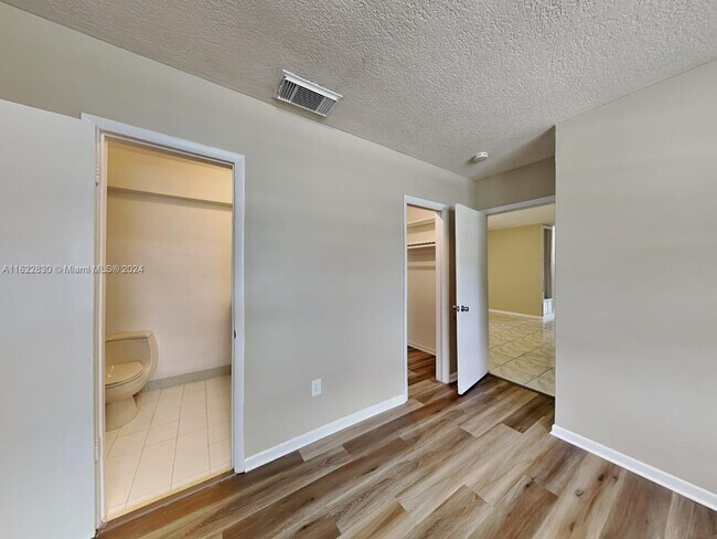 Building Photo - 16201 SW 102nd Ct