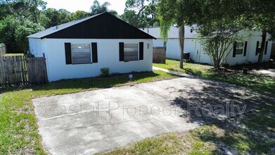 Building Photo - 3144 Huron Ave