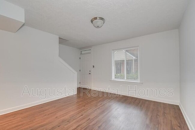 Foto del edificio - 4019-D Wheeler Woods Road