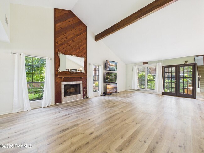 Foto del edificio - 604 Briargate Cir