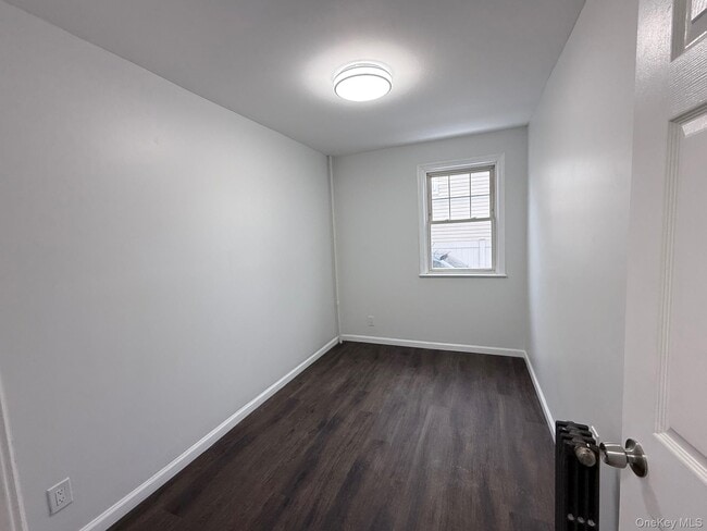 Building Photo - 40 4th St