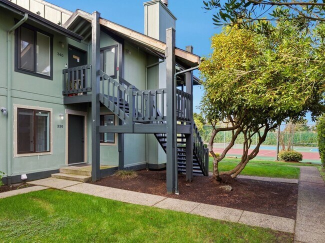 Foto del edificio - 336 NE Skipanon Dr