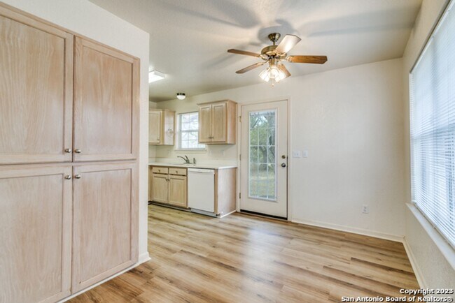 Foto del edificio - 2 Bedroom/1 Bathroom Home in the River Chase