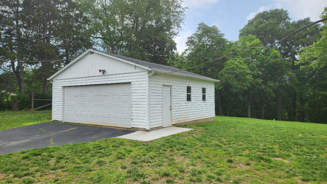 Building Photo - 1867 State Rd Z
