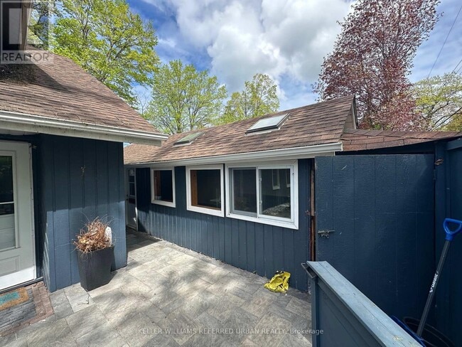 Photo du bâtiment - 154 Morrison Ave