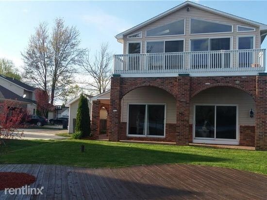 Primary Photo - 4 br, 2 bath House - 4130 Shoreview Lane