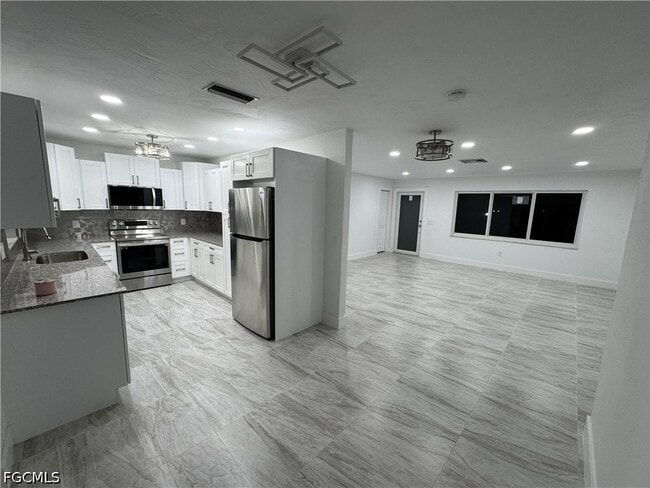 Foto del edificio - 1201 Betmar Blvd