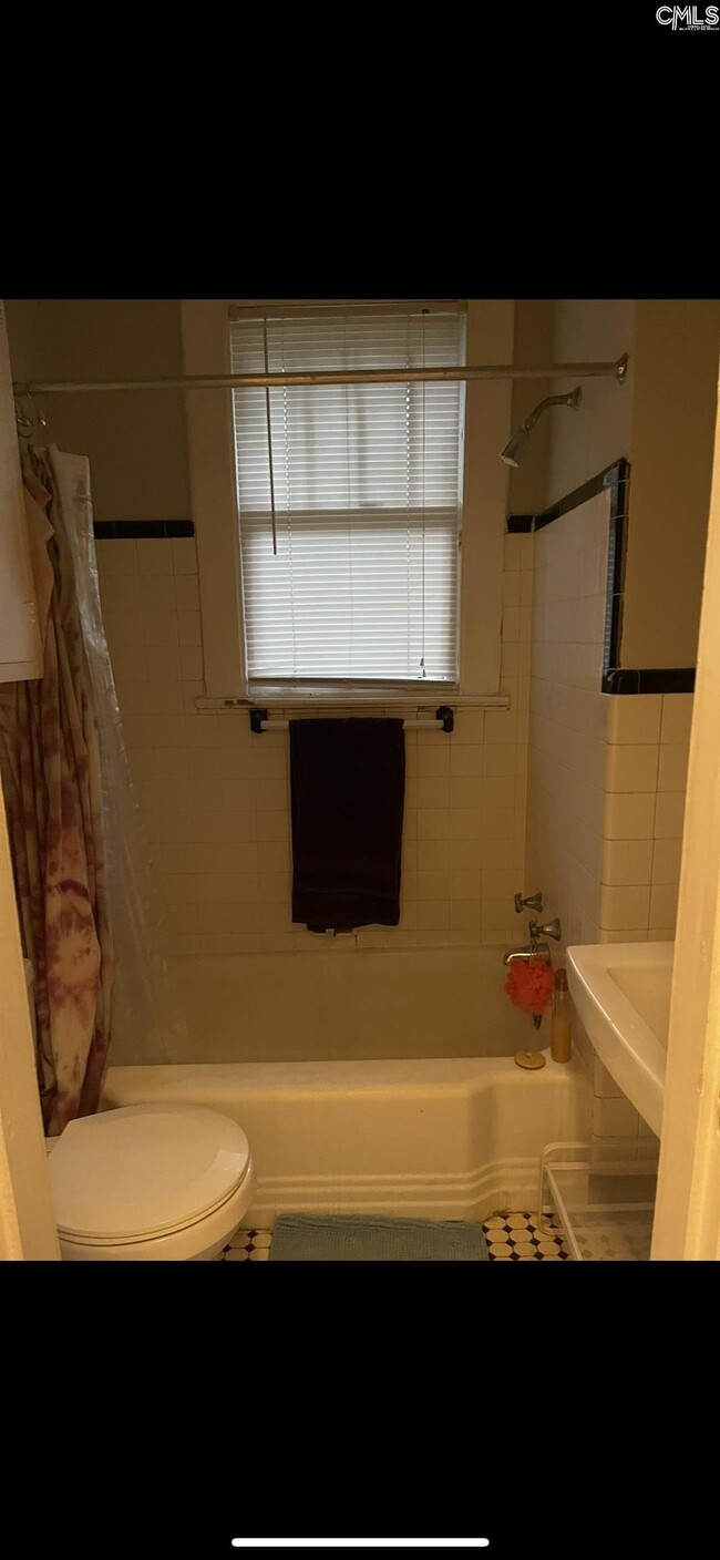 Building Photo - 1029 Kinard Ct