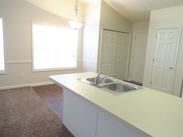 Foto del edificio - 2720 Kentshire Way