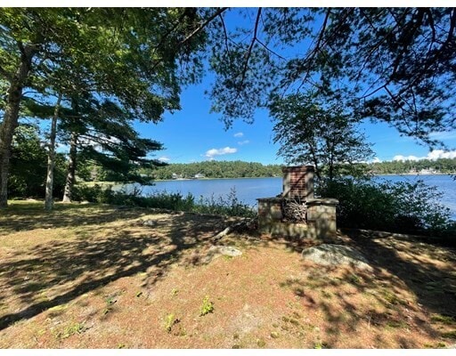 Primary Photo - 85 Blackmore Pond Rd
