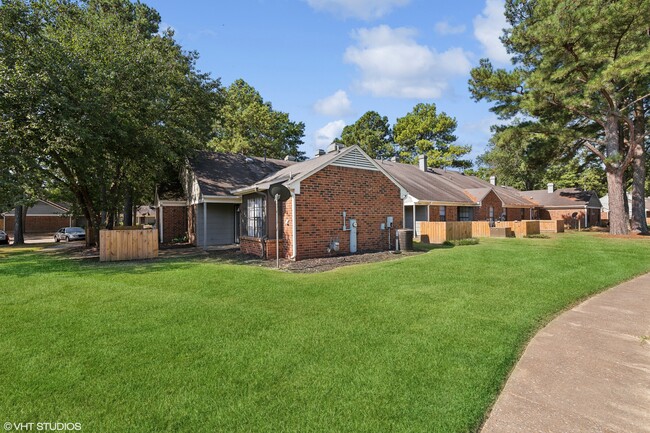 Building Photo - The Birches Apartment Homes