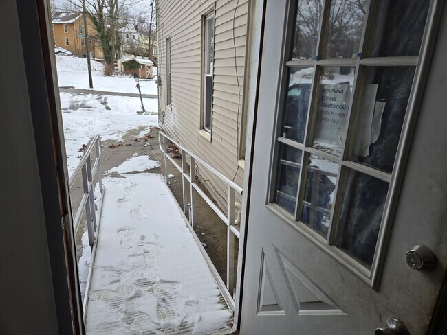 Foto del edificio - 923 Franklin Ave