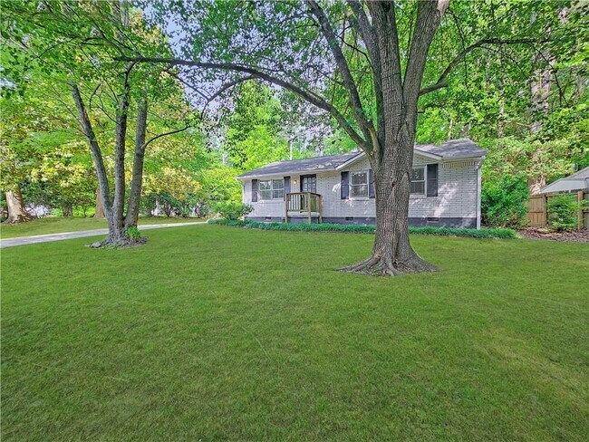 Foto del edificio - 8438 Stonewall Jackson Dr