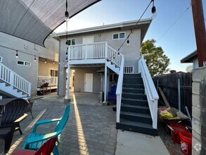 Building Photo - 6648-6650 Bell Ct