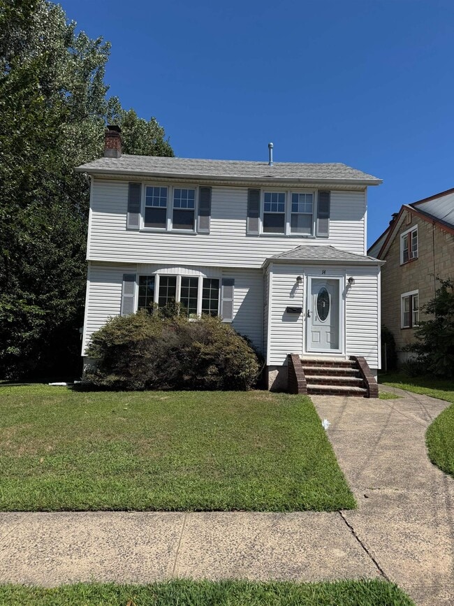 Building Photo - 14 Raydol Ave