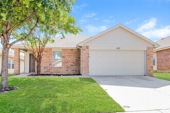 Building Photo - 837 Santa Rosa Dr