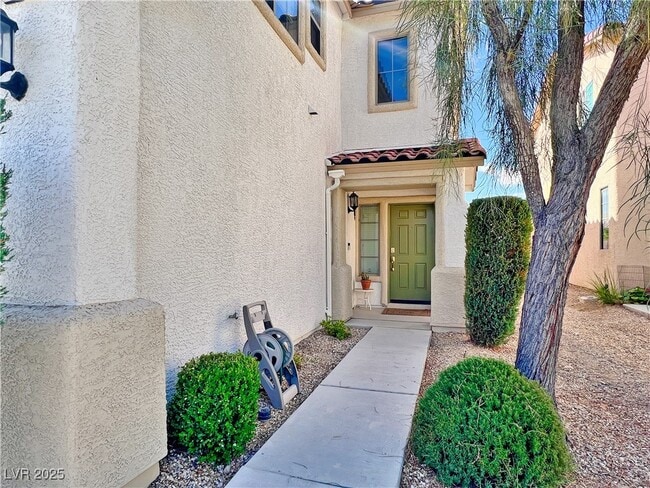 Building Photo - 10023 Canyon Hills Ave
