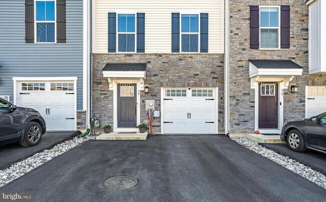 Foto del edificio - 74 Glory Maple Ln