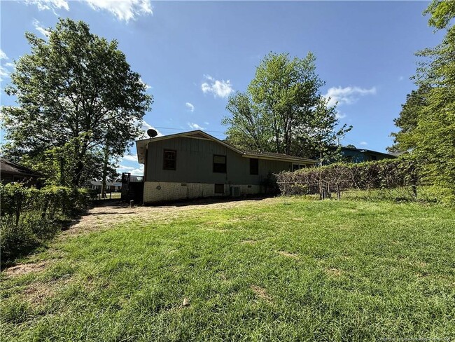 Building Photo - 1174 Andrews Rd