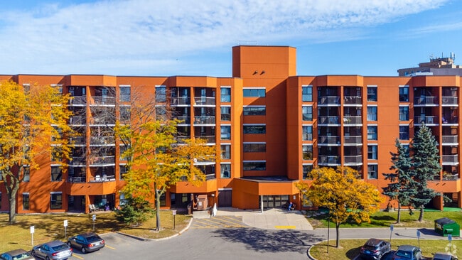 Building Photo - Trinity Tower