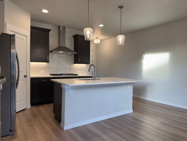 Foto del edificio - Beautiful New 2 Story Home w/Finished Basement!