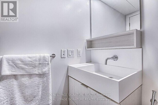 Photo du bâtiment - 5 Soudan Ave