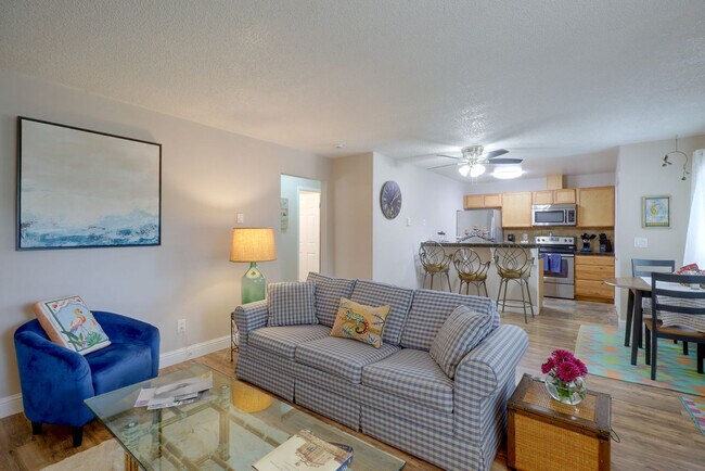 Building Photo - 4931 Catalina Dr