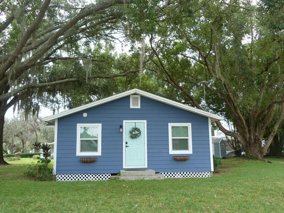 Primary Photo - 202 Lakedale Dr