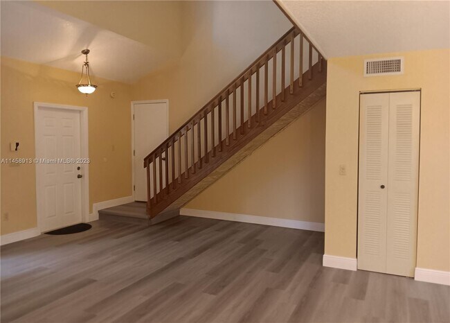 Building Photo - 12153 SW 49th Ct