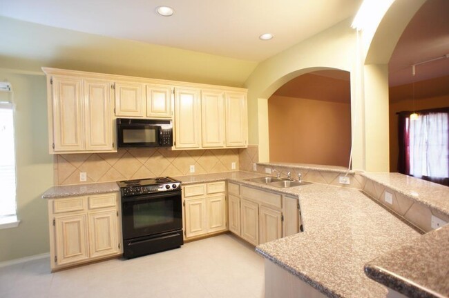 Building Photo - 11915 Fountain Brook Dr