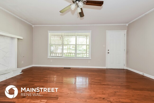 Foto del edificio - 208 Wildwood Dr