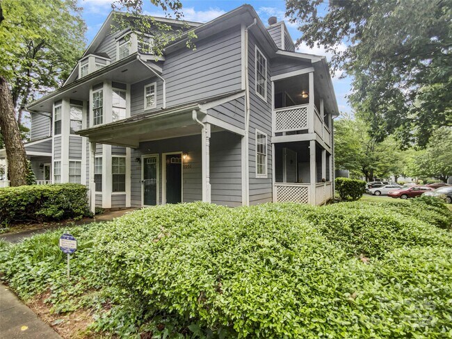Building Photo - 6003 Treetop Ct
