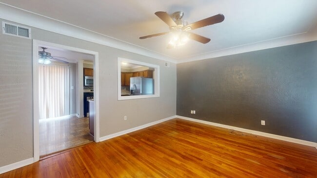 Building Photo - 331 Frey Ln