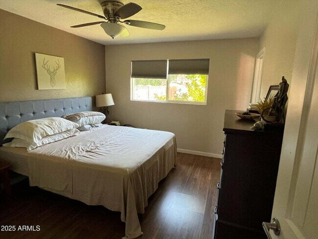 Foto del edificio - "Charming 2-Bed, 2-Bath Retreat in Heart of Scottsdale – Your Perfect Desert Oasis!"