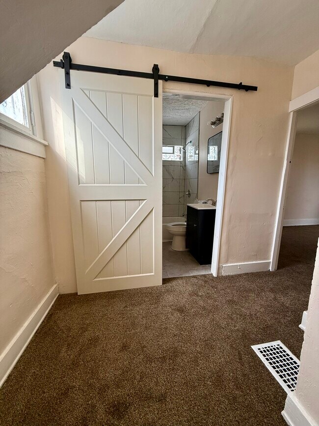 Foto del edificio - 25 Gramont Ave