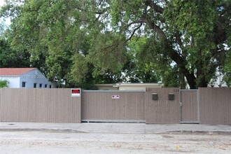 Building Photo - 225 NW 59th St