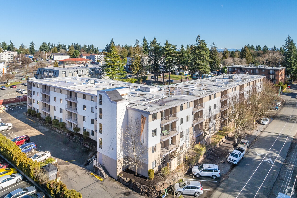 Highlander Apartments Apartments in Seattle, WA