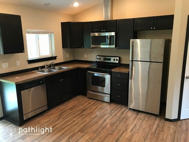 Building Photo - 1600 Lake Dr, Camano Island, WA, 98282