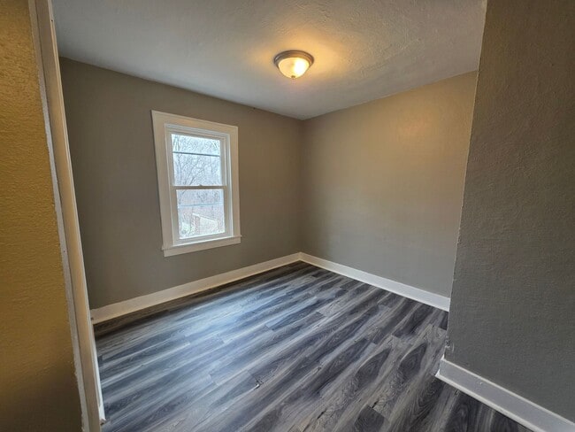 Foto del edificio - 3 bedroom 1 bath house for rent in the West End!