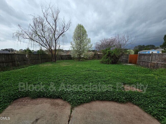 Building Photo - 610 Conover Rd