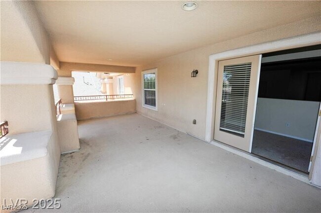 Foto del edificio - 5808 Amber Station Ave
