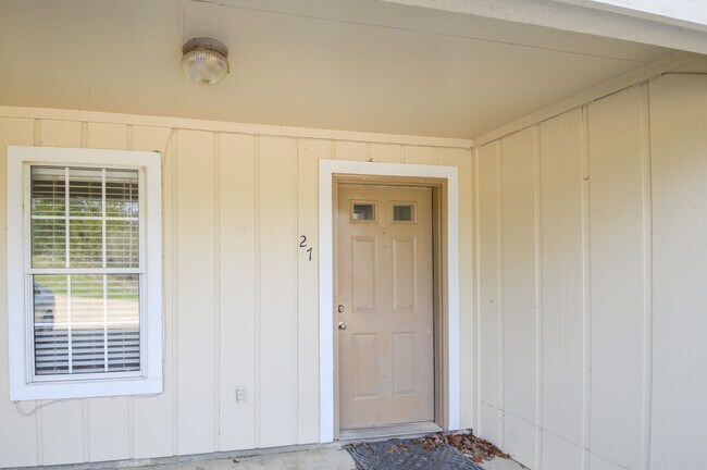 Foto del edificio - 27 Ramey Ridge Rd