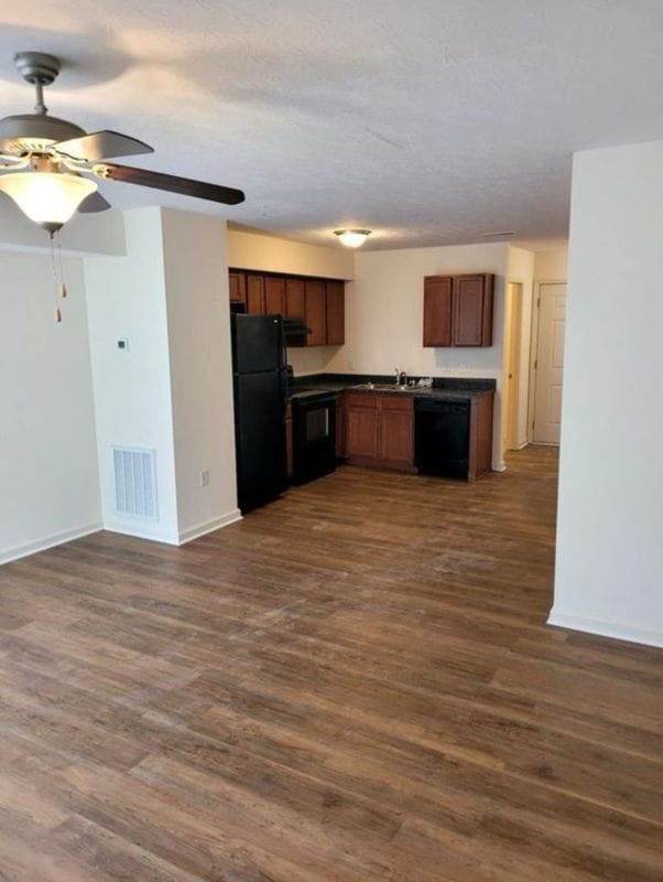 Building Photo - 120 Corvette View Ct