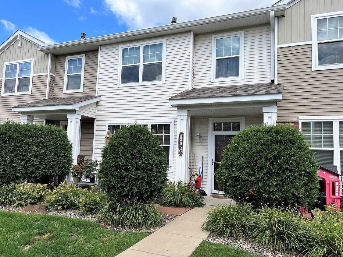 Exterior; front - 3305 Hazel Trl