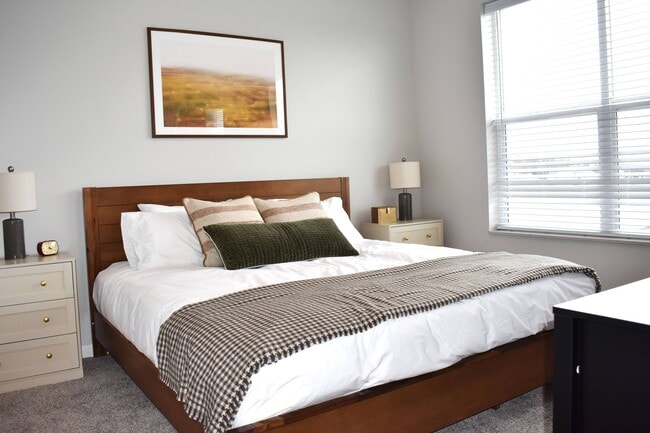 Building Photo - Argenta Townhomes